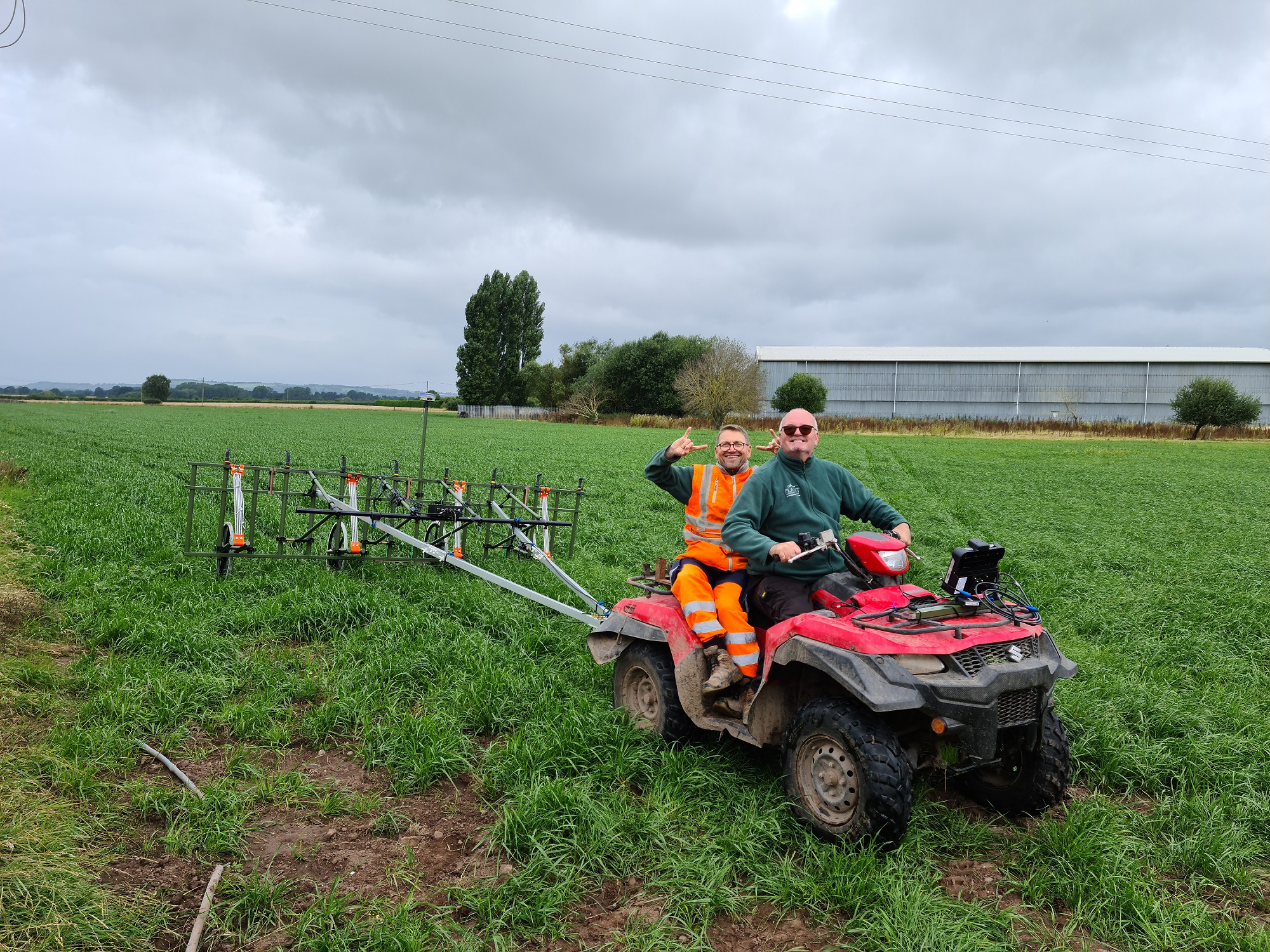 GNSS Solutions (UK) Ltd deliver a new SenSYS MX V3 8 channel system to Planit UXB.